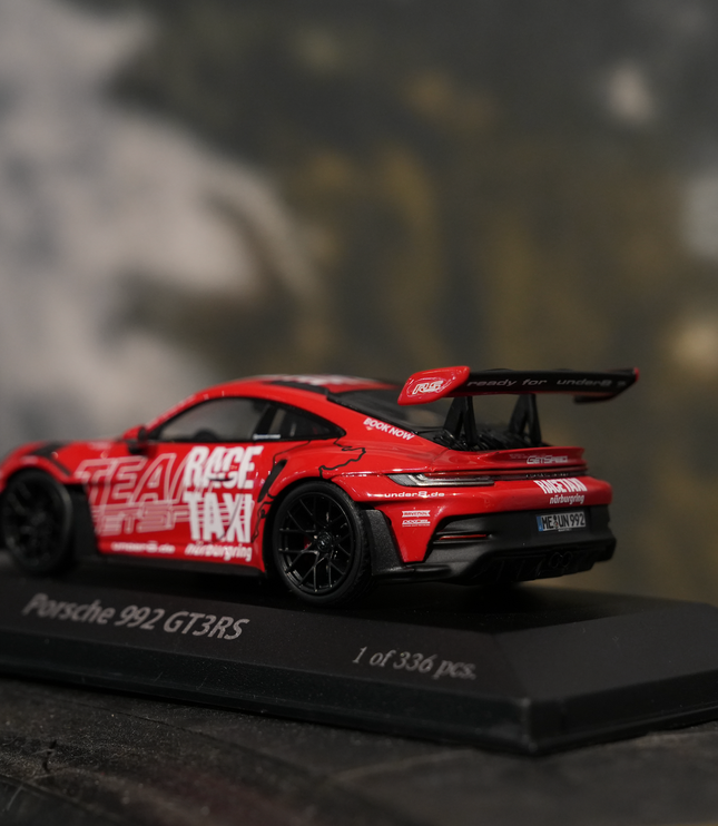 Modellauto "Porsche 992 GT3RS" - limitierte Auflage